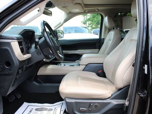 Used 2024 Ford Expedition Max Limited RWD image 14