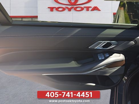 Used 2019 BMW X7 xDrive40i w/ Premium Package AWD/4WD image 24