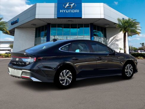 New 2026 Hyundai Sonata Blue image 8