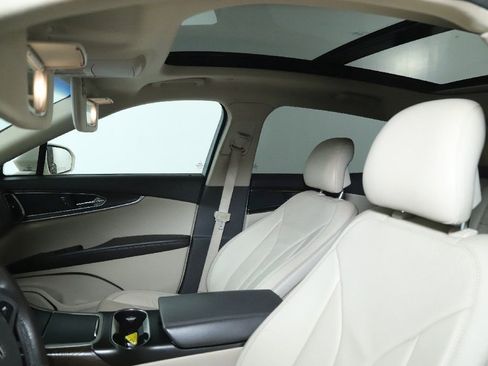 Used 2016 Lincoln MKX Reserve w/ Climate Package image 21