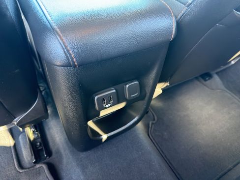 Used 2022 GMC Canyon AT4 w/ Trailering Package image 9