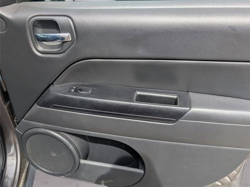 Used 2016 Jeep Patriot Sport w/ Power Value Group image 33