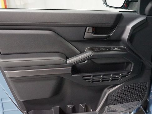 New 2026 Toyota 4Runner SR5 AWD/4WD image 31