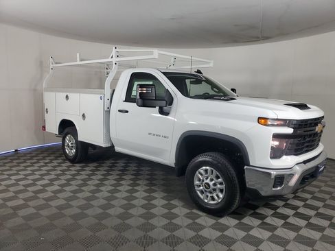 New 2026 Chevrolet Silverado 2500 W/T RWD image 3