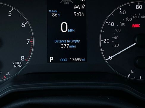 Used 2025 Toyota Corolla LE image 34