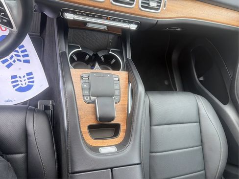Used 2025 Mercedes-Benz GLE 350 4MATIC image 17