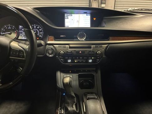 Used 2016 Lexus ES 350 FWD image 18
