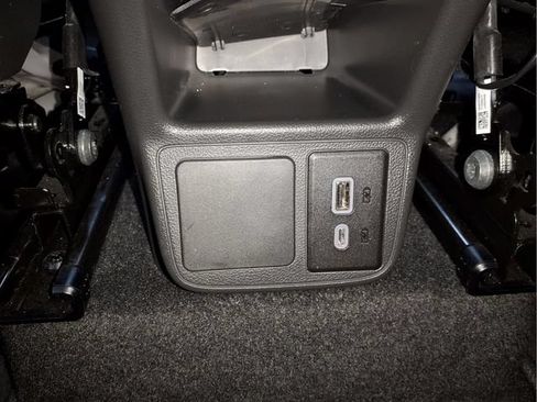 Used 2025 Buick Encore GX Preferred FWD image 12