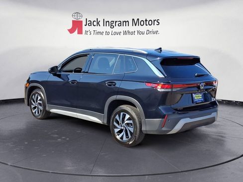 Used 2025 Volkswagen Tiguan S image 3