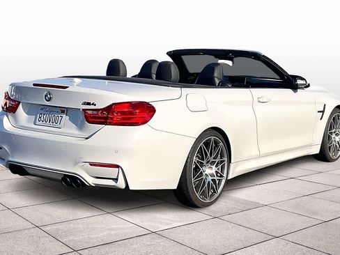 Used 2017 BMW M4 Convertible image 15