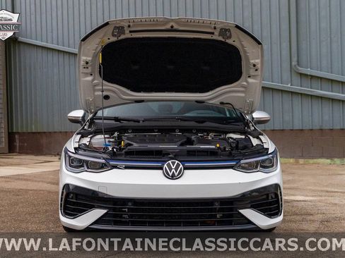 Used 2022 Volkswagen Golf R image 27