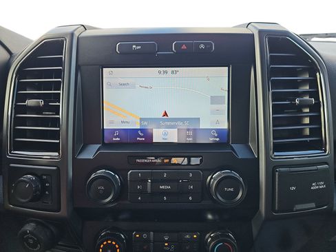 Used 2019 Ford F150 XLT w/ Equipment Group 302A Luxury AWD/4WD image 18