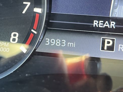 Used 2024 Nissan Frontier SV w/ SV Convenience Package image 5