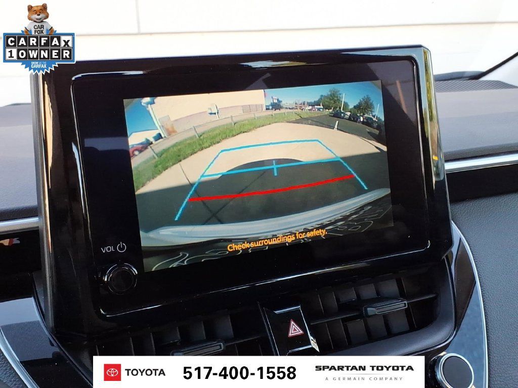 Used 2025 Toyota Corolla LE FWD image 25