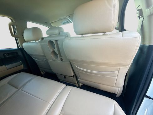 Used 2013 Toyota Tundra 2WD Double Cab image 25