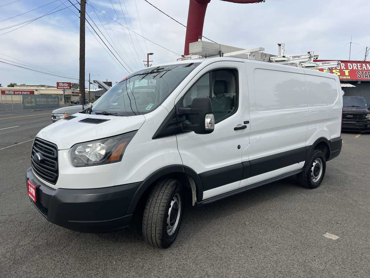 Used 2017 Ford Transit 350 130 Low Roof RWD image 3