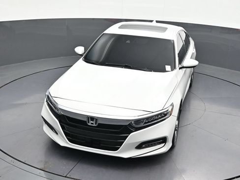 Used 2020 Honda Accord EX image 26