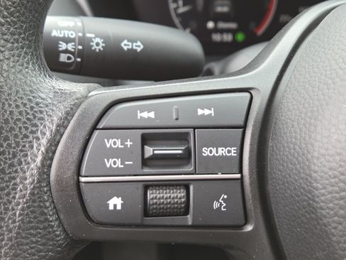 Used 2024 Honda HR-V LX image 33