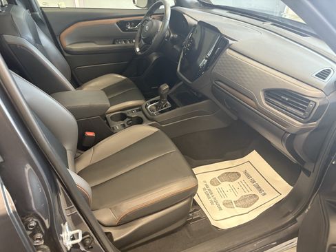 Used 2025 Subaru Forester Sport image 12