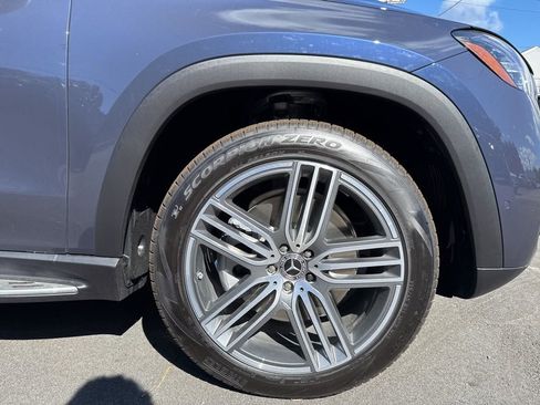 New 2026 Mercedes-Benz GLS 450 4MATIC image 9