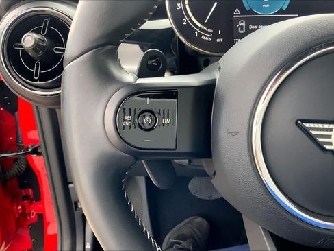 Certified 2024 MINI Cooper S image 19