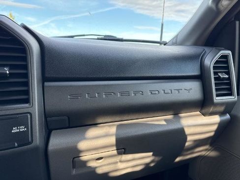 Certified 2021 Ford F550 4x4 Regular Cab Super Duty image 19