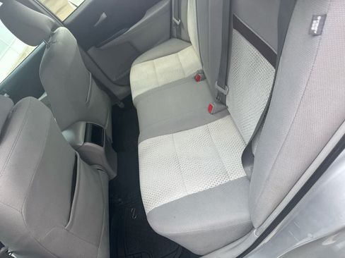 Used 2013 Toyota Camry LE FWD image 7