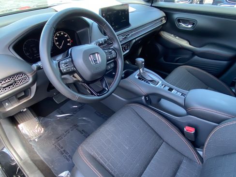 Certified 2026 Honda HR-V Sport image 17