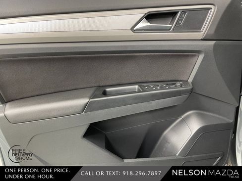 Used 2020 Volkswagen Atlas Cross Sport S image 17