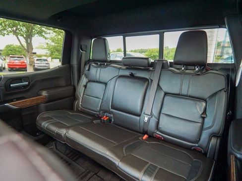 Used 2019 Chevrolet Silverado 1500 High Country w/ Technology Package AWD/4WD image 37