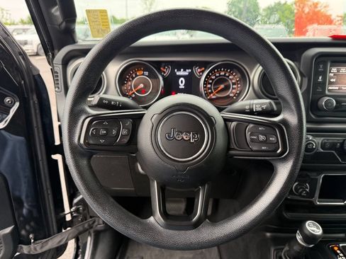 Used 2021 Jeep Wrangler Unlimited Sport AWD/4WD image 15