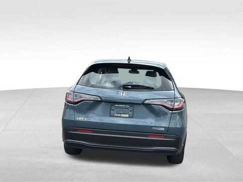 Certified 2025 Honda HR-V LX image 6