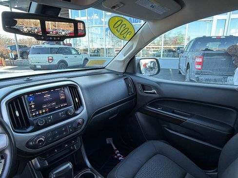 Certified 2020 GMC Canyon SLE w/ Elevation Edition image 15