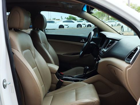 Used 2018 Hyundai Tucson Limited w/ Ultimate Package 02 image 31