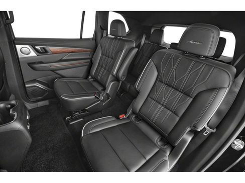 New 2026 Buick Enclave Avenir w/ Super Cruise Package AWD/4WD image 14
