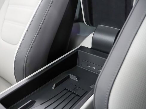 Certified 2026 Porsche 911 Carrera GTS image 34