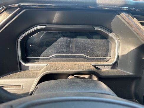 Used 2023 GMC Sierra 1500 AT4 w/ AT4 Premium Package image 11