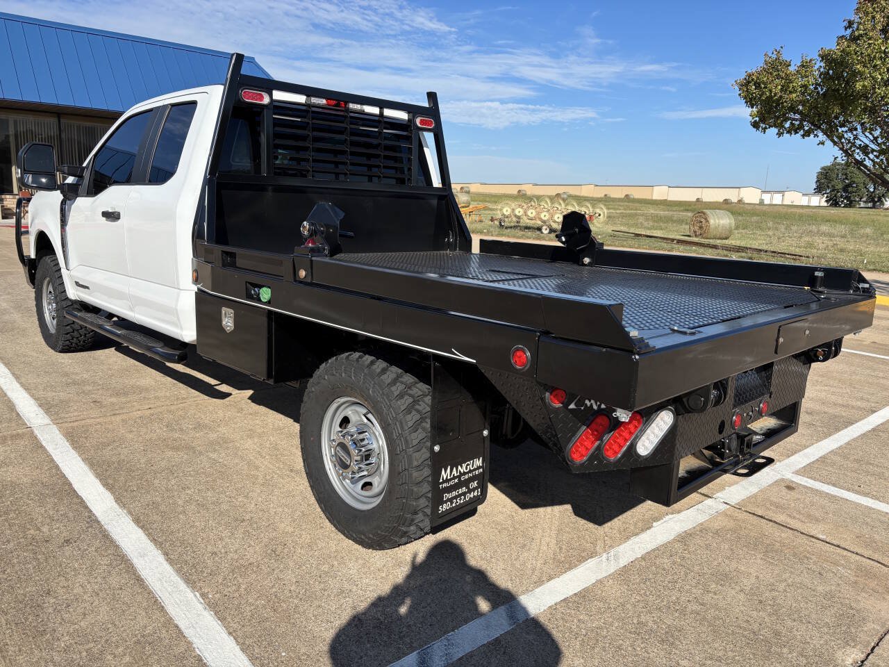 Used 2024 Ford F350 XL w/ 360-Degree Camera Package AWD/4WD image 2