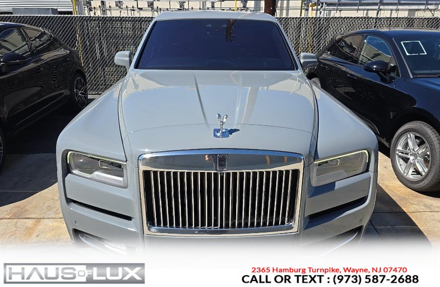 Used 2022 Rolls-Royce Cullinan AWD/4WD image 2