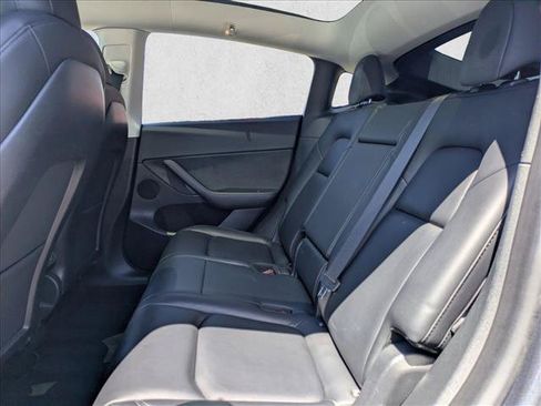 Used 2023 Tesla Model Y Long Range AWD/4WD image 19