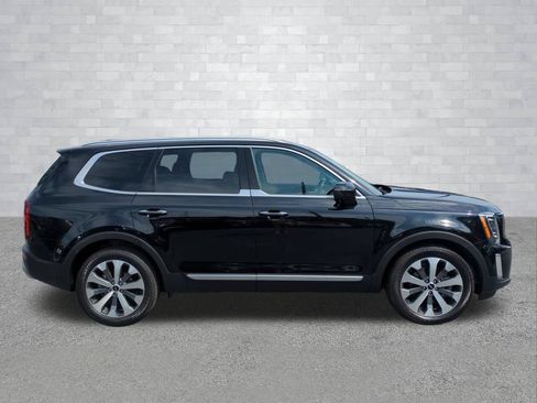 Used 2022 Kia Telluride S FWD image 3