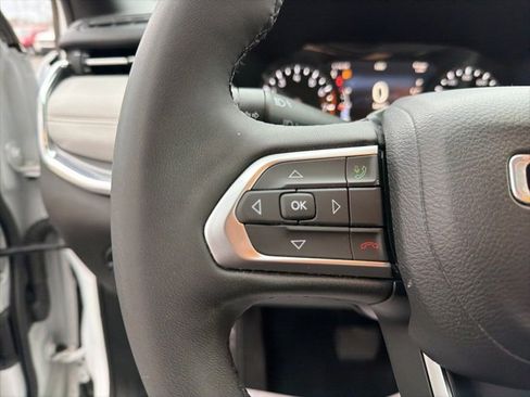 Used 2023 Jeep Compass Limited image 21