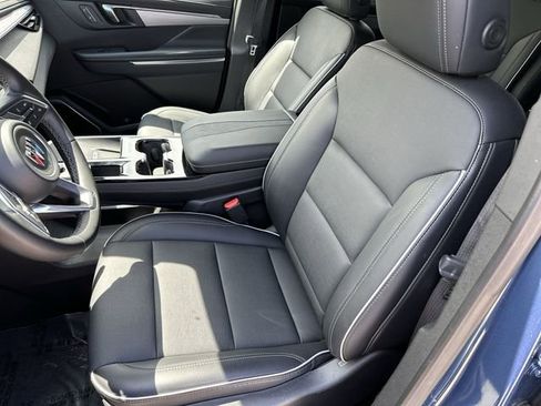 Used 2025 Buick Enclave Preferred AWD/4WD image 15