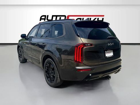 Used 2022 Kia Telluride EX w/ EX Premium Package image 5