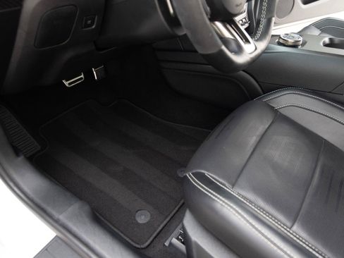 Used 2020 Ford Mustang Shelby GT500 w/ Technology Package RWD image 21