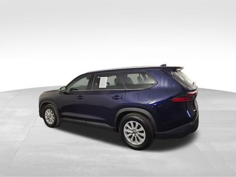 Used 2025 Toyota Grand Highlander AWD image 10
