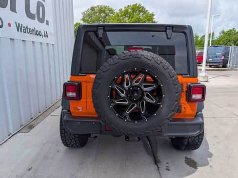 Used 2025 Jeep Wrangler Unlimited Sport AWD/4WD image 14