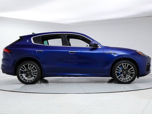 Certified 2023 Maserati Grecale Modena AWD/4WD image 6
