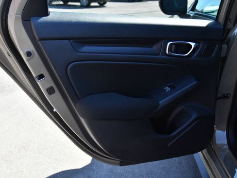 Used 2025 Honda Civic Sport image 33