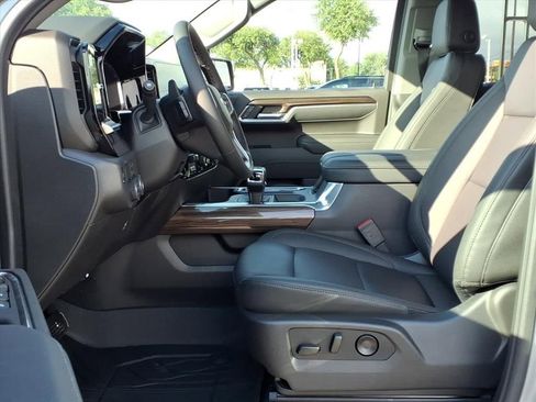 New 2026 Chevrolet Silverado 1500 LT w/ Texas Edition Plus RWD image 16